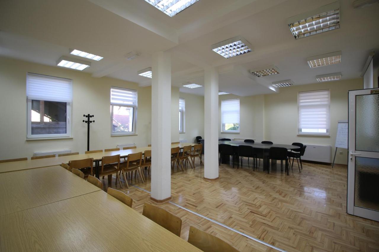 Hostel Teresianum Aleksinac Exteriér fotografie