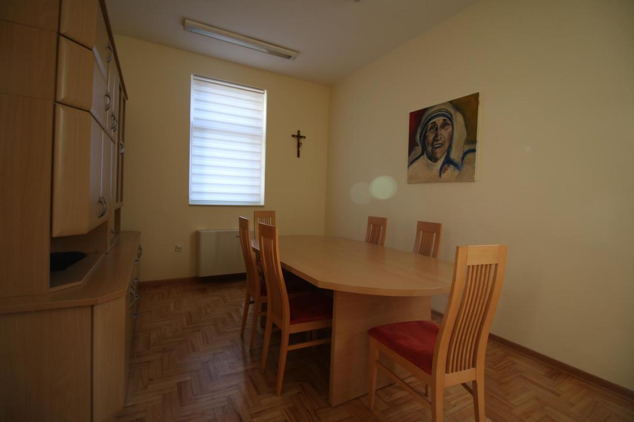 Hostel Teresianum Aleksinac Exteriér fotografie